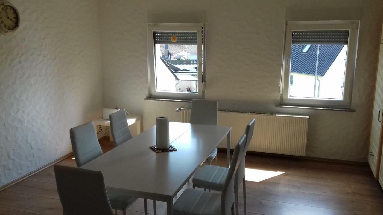 Ferienwohnung Gaststätte Molitor Saarlouis Exterior foto
